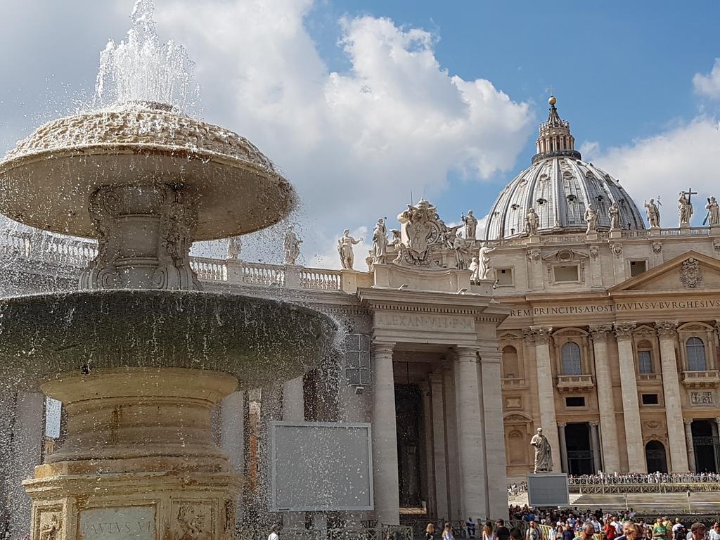 Domus Barberini Panzió Róma Kültér fotó